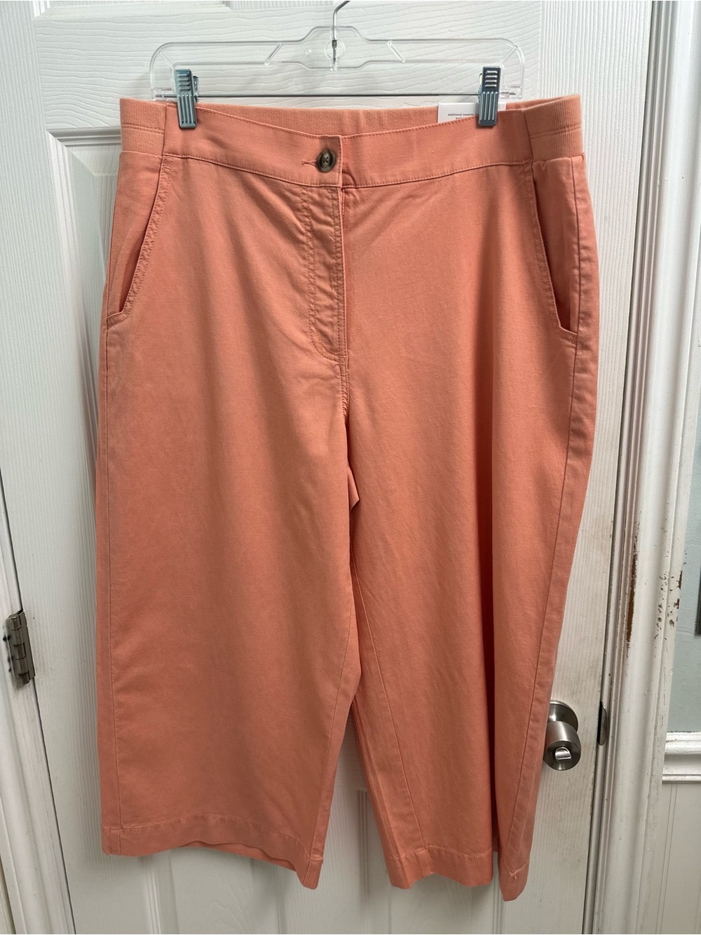 Chico’s Coral Wide-Leg Cropped Pants-NWT